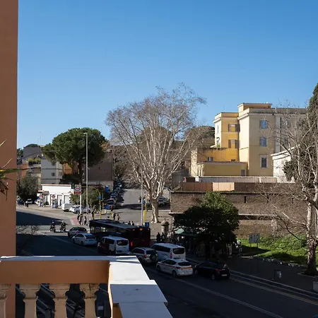 Lunaria Apartment Vatican Rome-3